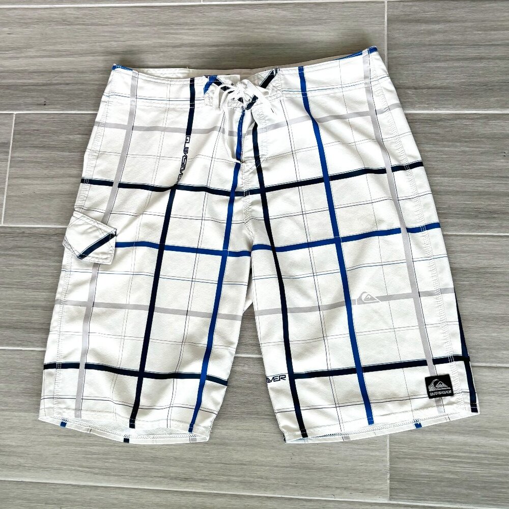 QUIKSILVER Board Shorts Size 36W Cypher Series Swimwear 4 Way Stretch White Blue